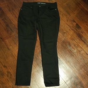 Old Navy Black Skinny Jeans